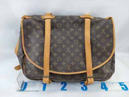 LOUIS VUITTON M42252 Monogram Saumur 43 Shoulder Bag