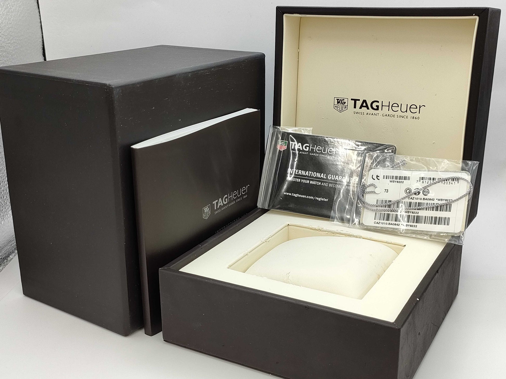 TAG Heuer Formula 1 CAZ1010. BA0842 WBY8222 Quartz Men's Watch