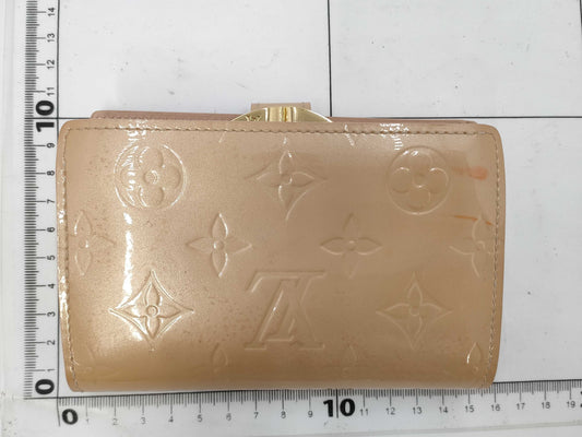 LOUIS VUITTON Vernis Compact Wallet