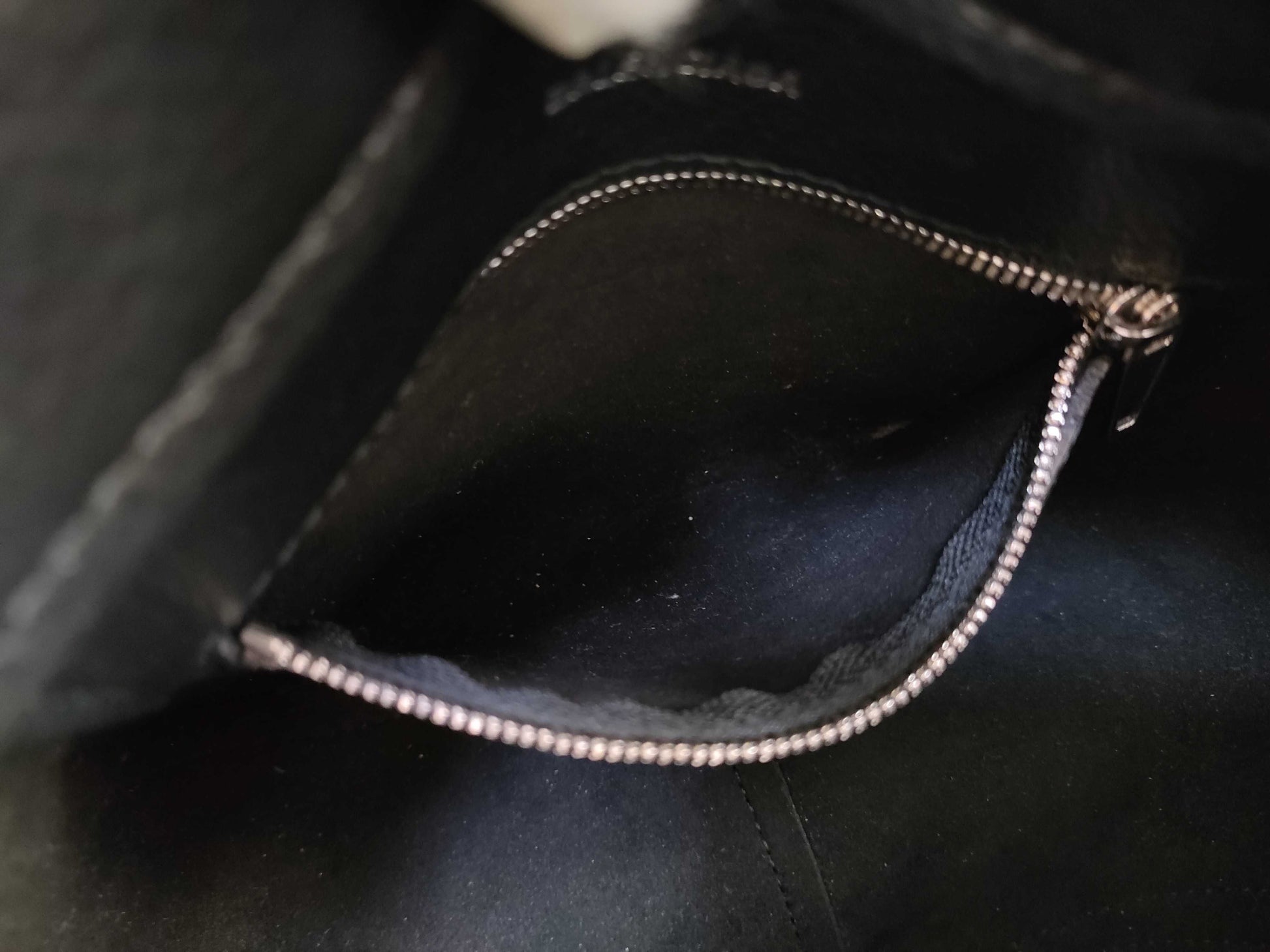 BALENCIAGA XS Black Handbag