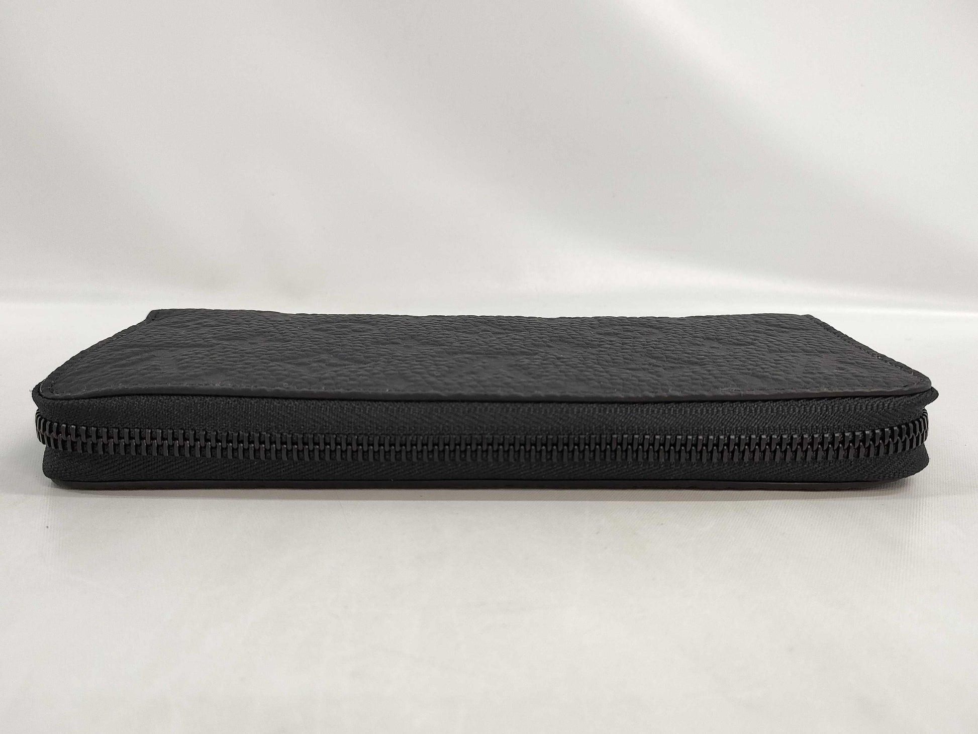 LOUIS VUITTON Monogram M80333/Shadow/Tauillon/Zippy Wallet