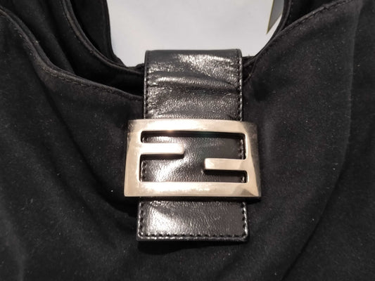 FENDI Mamma One-Shoulder Black Sticky Shoulder Bag