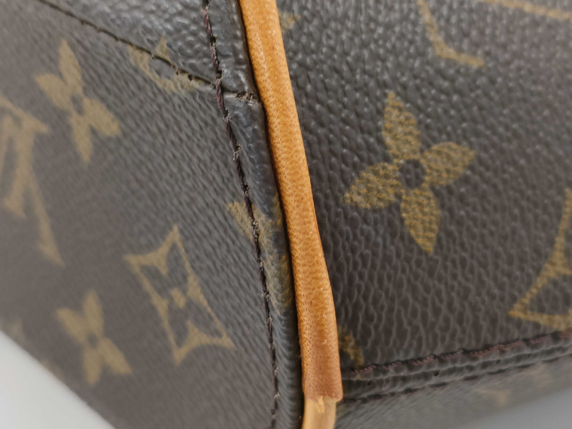 LOUIS VUITTON Monogram M51126 Ellipse MM Handbag