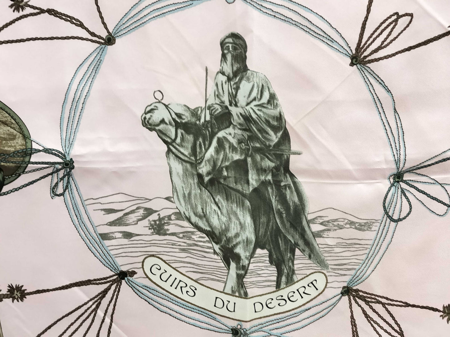 HERMES Carré 90 CUIRS DU DESERT Desert Leather Scarf