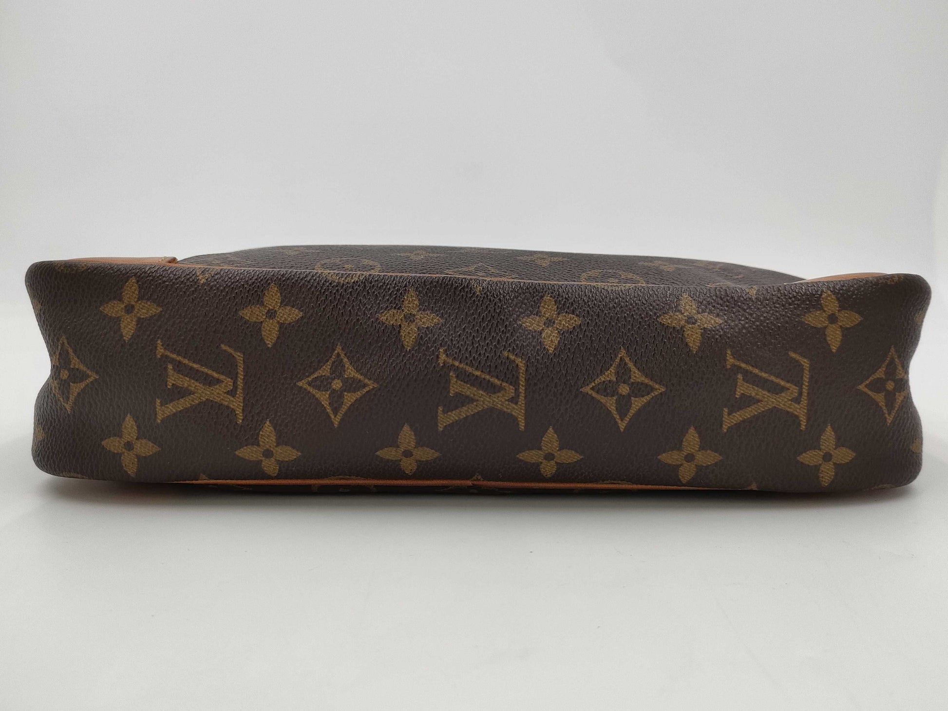LOUIS VUITTON Monogram Compiègne 28 Second Bag