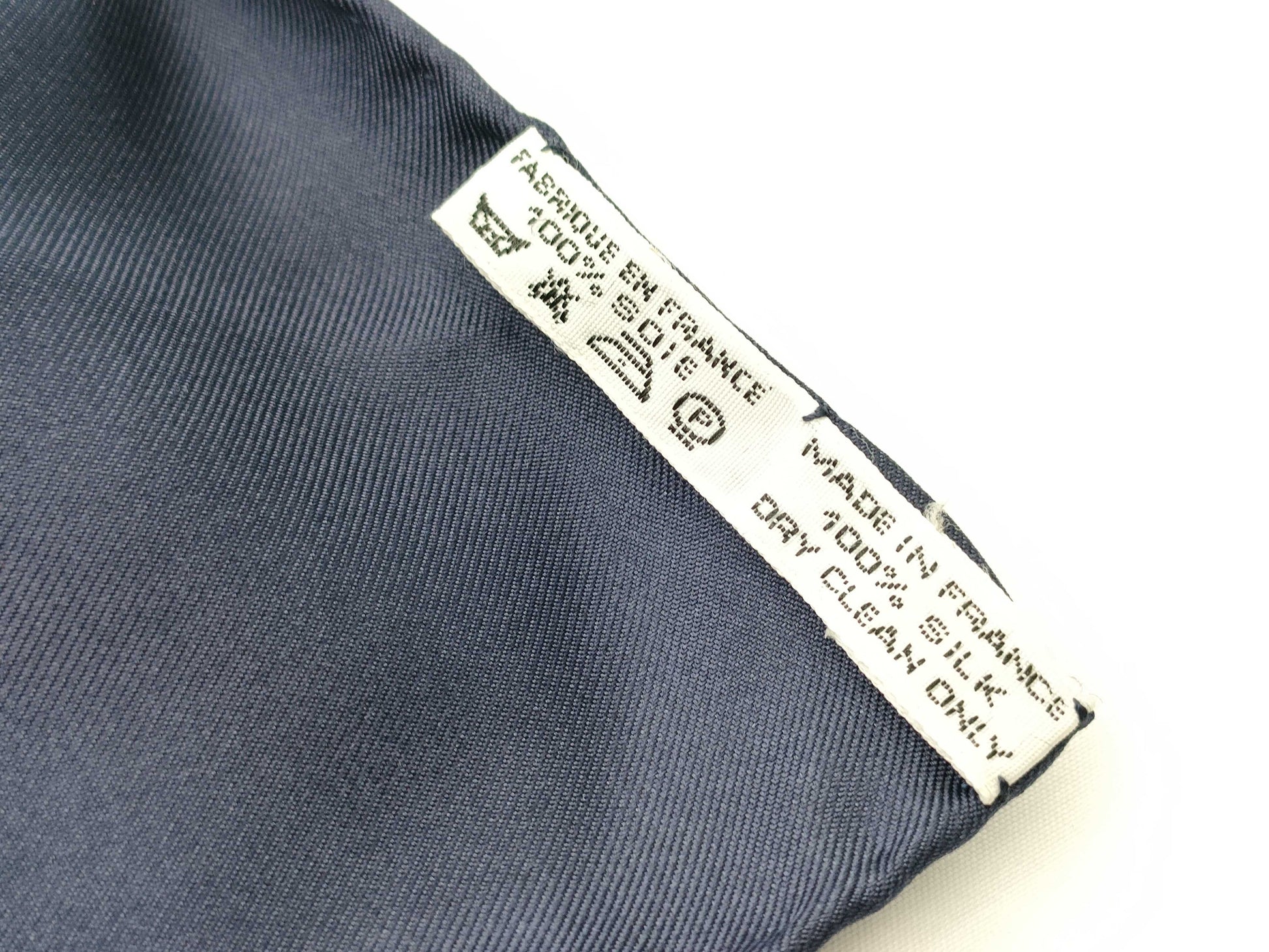 HERMES Carré Carré 90 Golden Spur Scarf