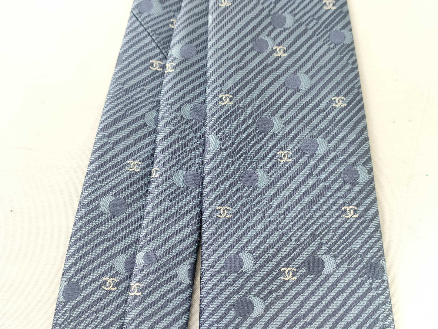 CHANEL unused tie