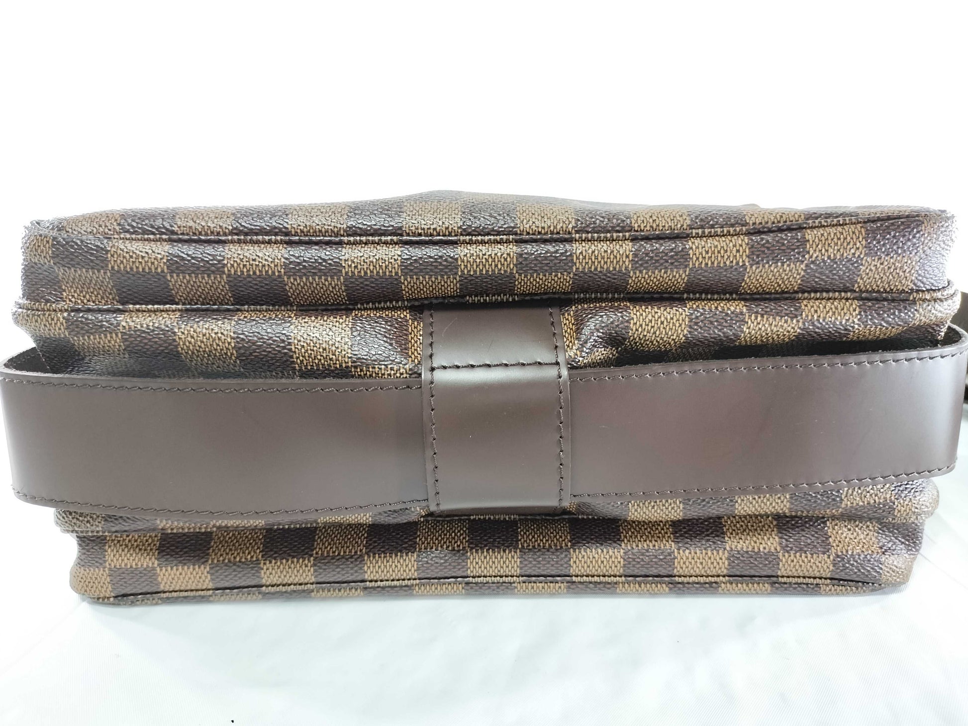 LOUIS VUITTON N45255 Damier Naviglio/Shoulder Bag