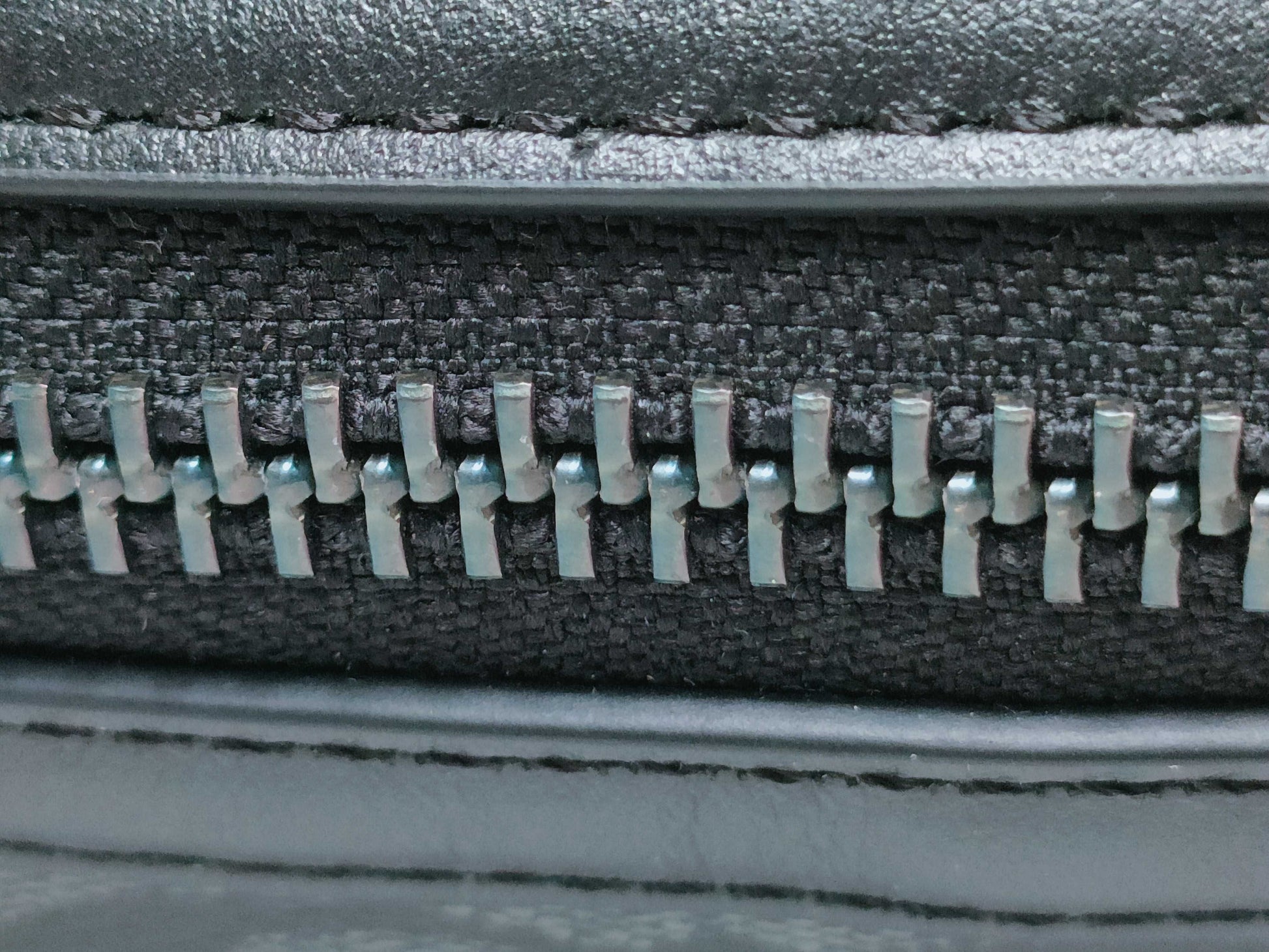 COACH Signature C5305 Signature Boston Bag Boston Bag
