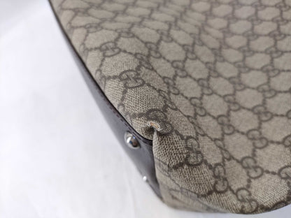 GUCCI GG Supreme 131220 Handbag