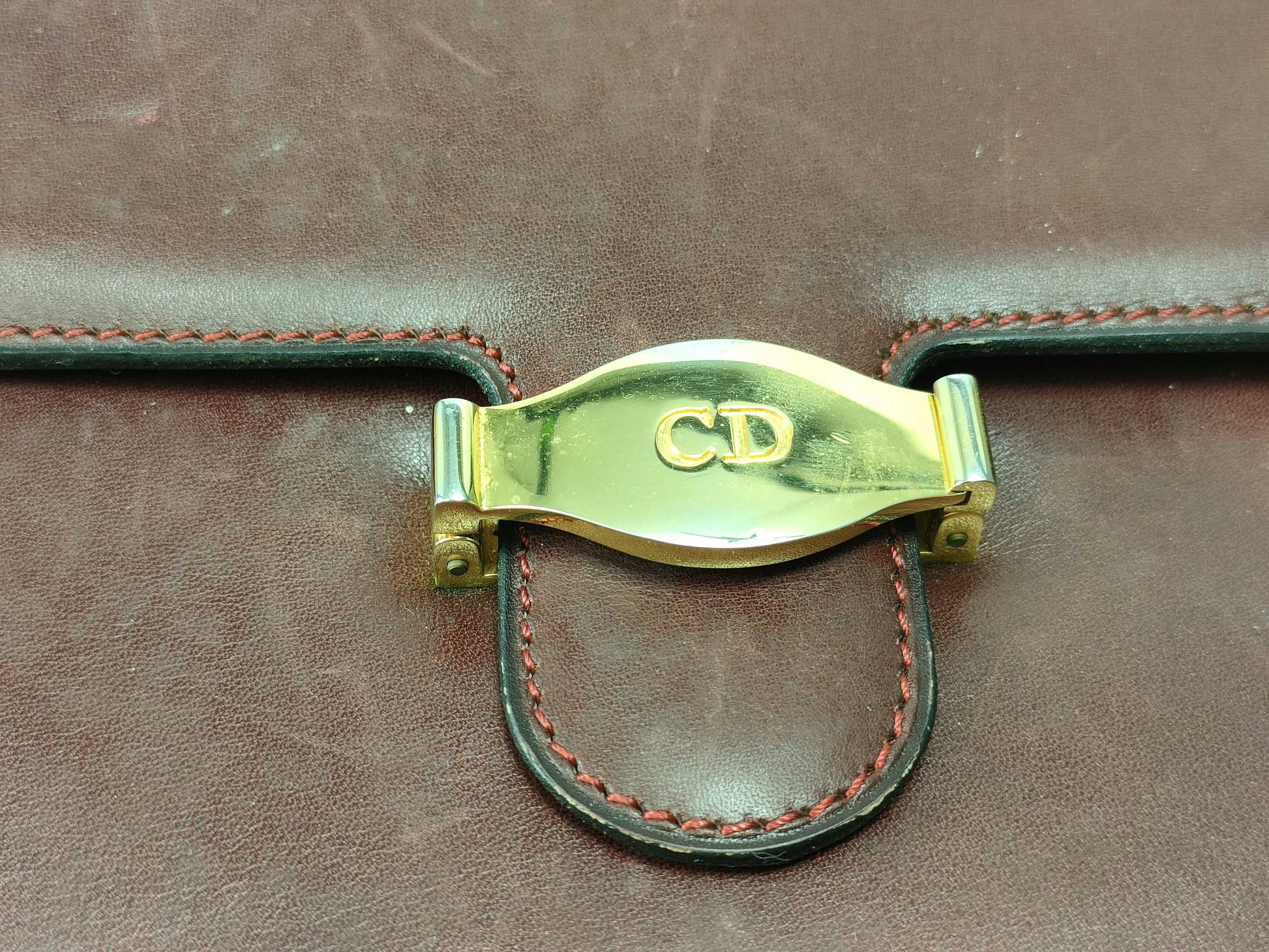 Dior One-Shoulder Bag/Bordeaux/Center CD/Condition Considered Handbag