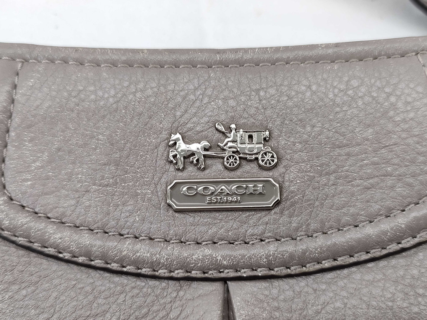 Kate Spade, Coach, and other leather shoulder bags*4