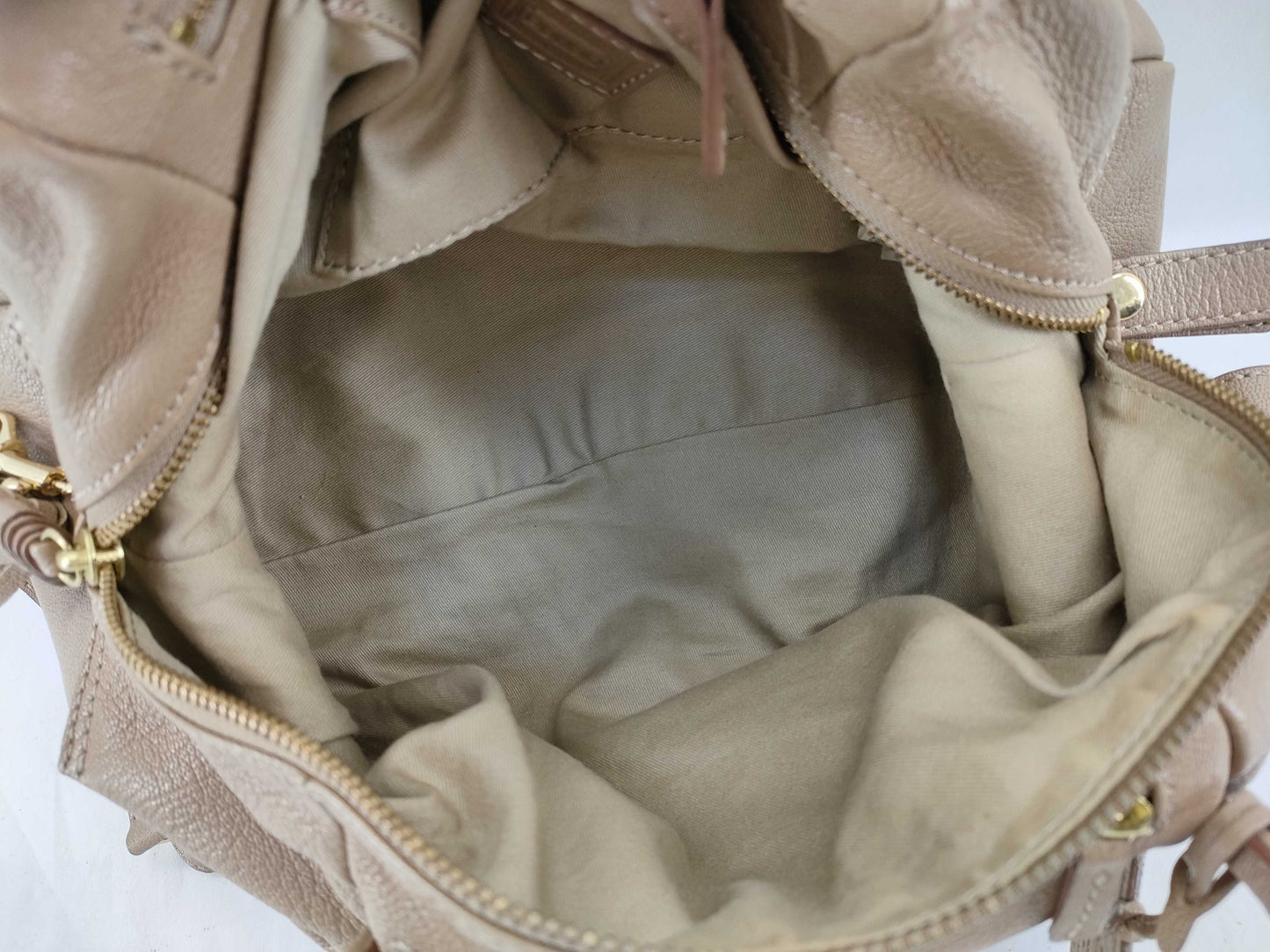 Kate Spade, Coach, and other leather shoulder bags*4