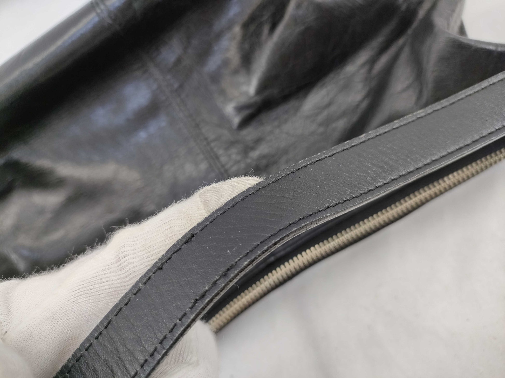 Kate Spade, Coach, and other leather shoulder bags*4