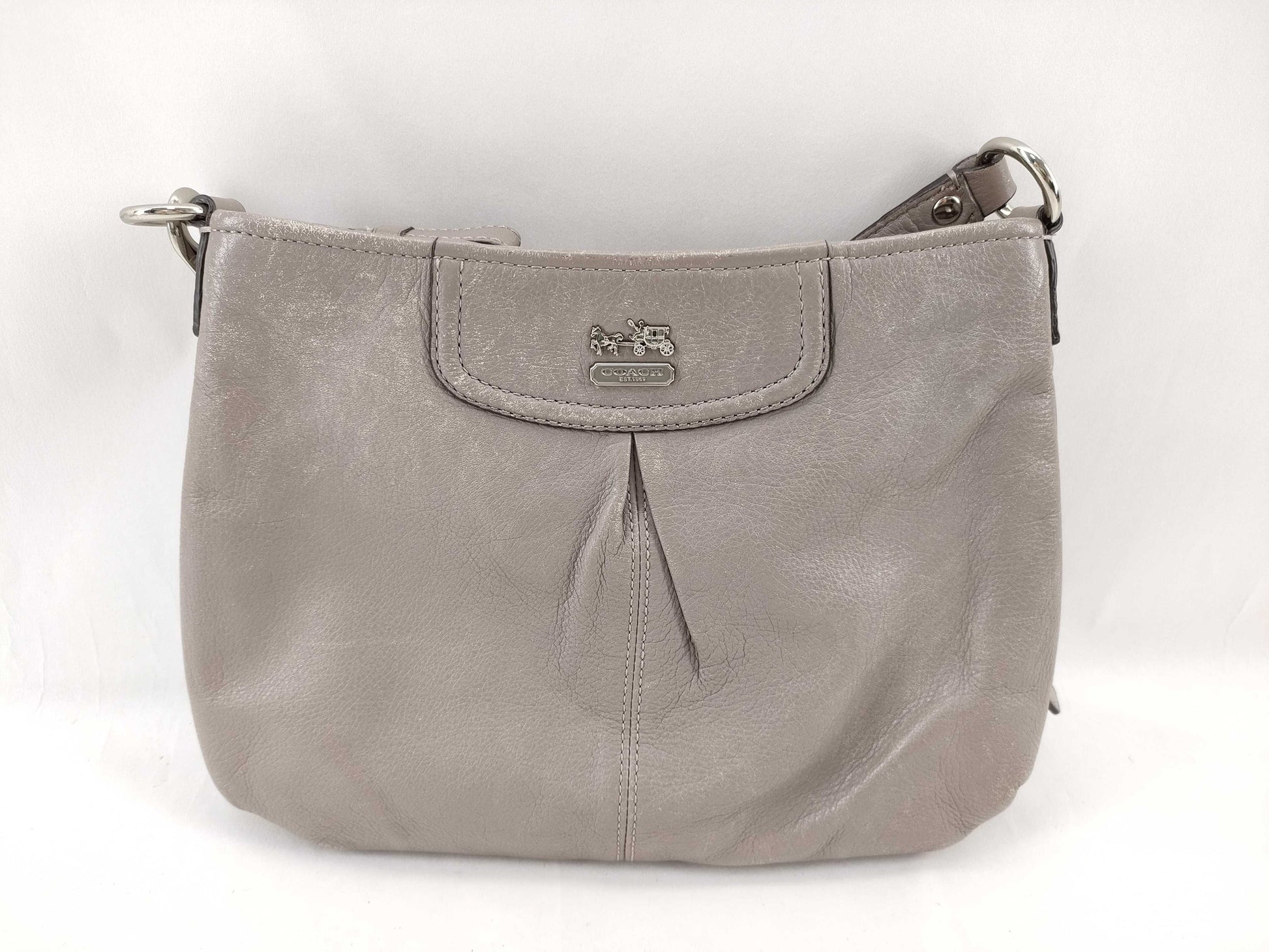 Kate Spade, Coach, and other leather shoulder bags*4