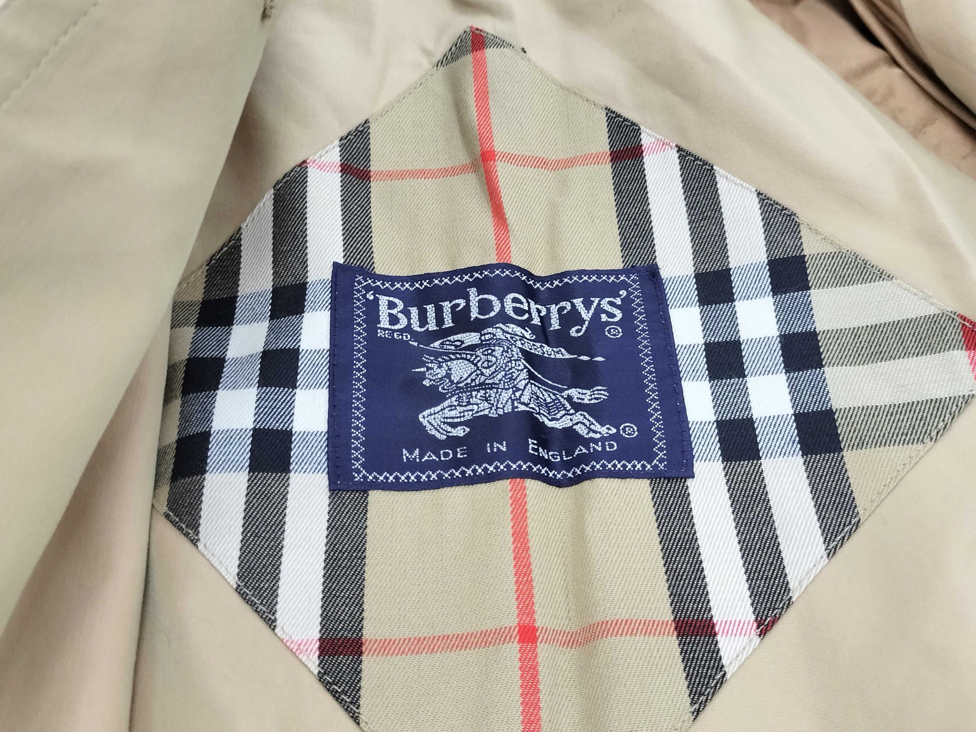 BURBERRY Nova Check Trench Coat