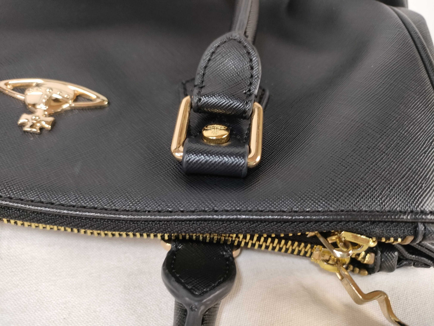  Vivienne Westwood Leather Handbag
