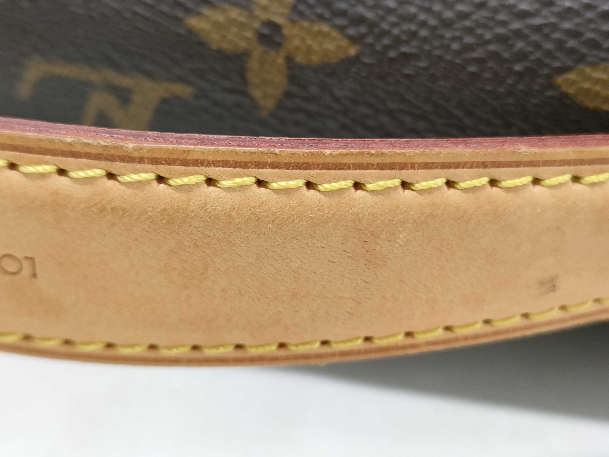 LOUIS VUITTON Monogram M40870 Pochette Metis Shoulder Bag