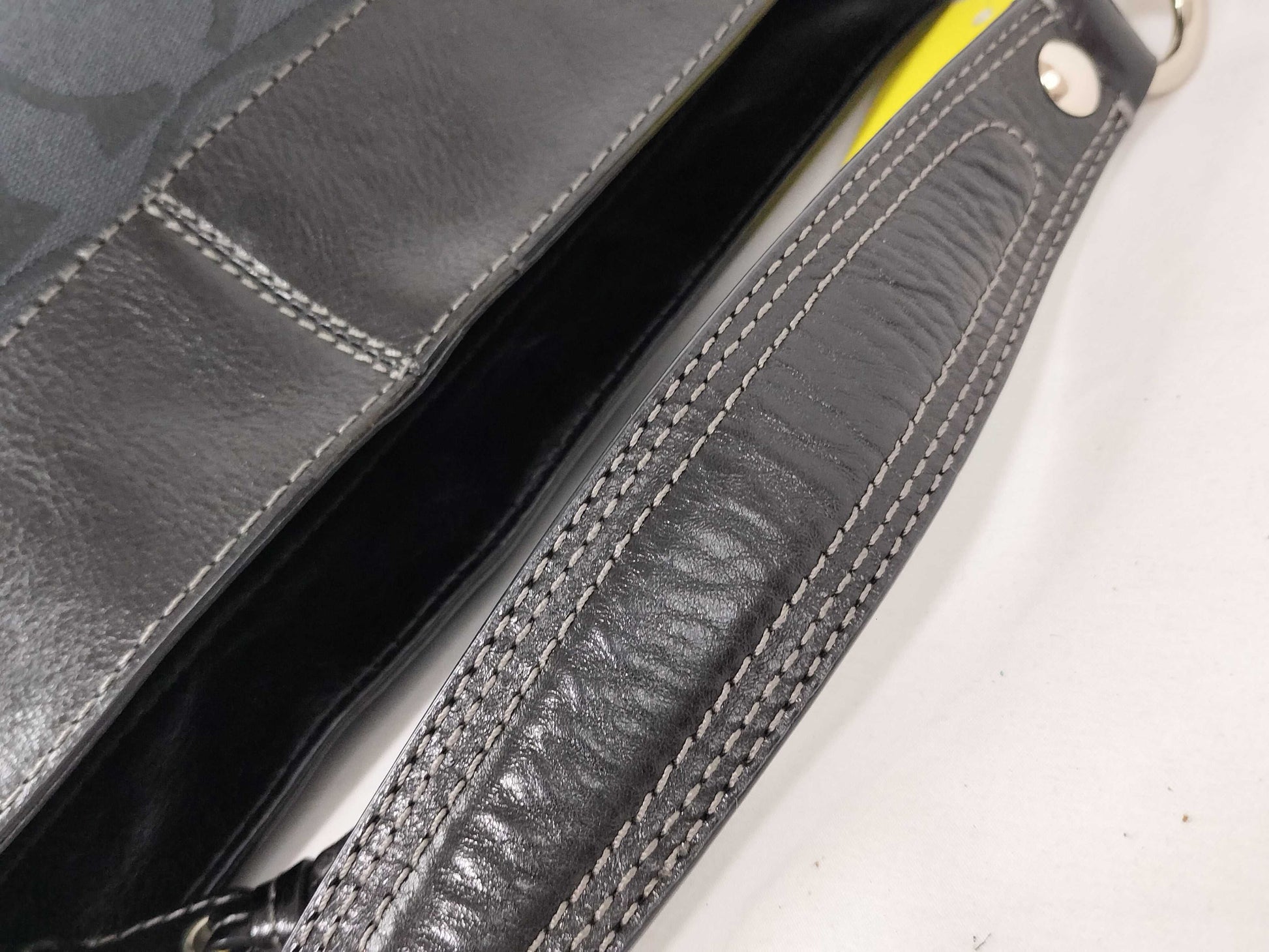 COACH Signature F12657 Shoulder Bag
