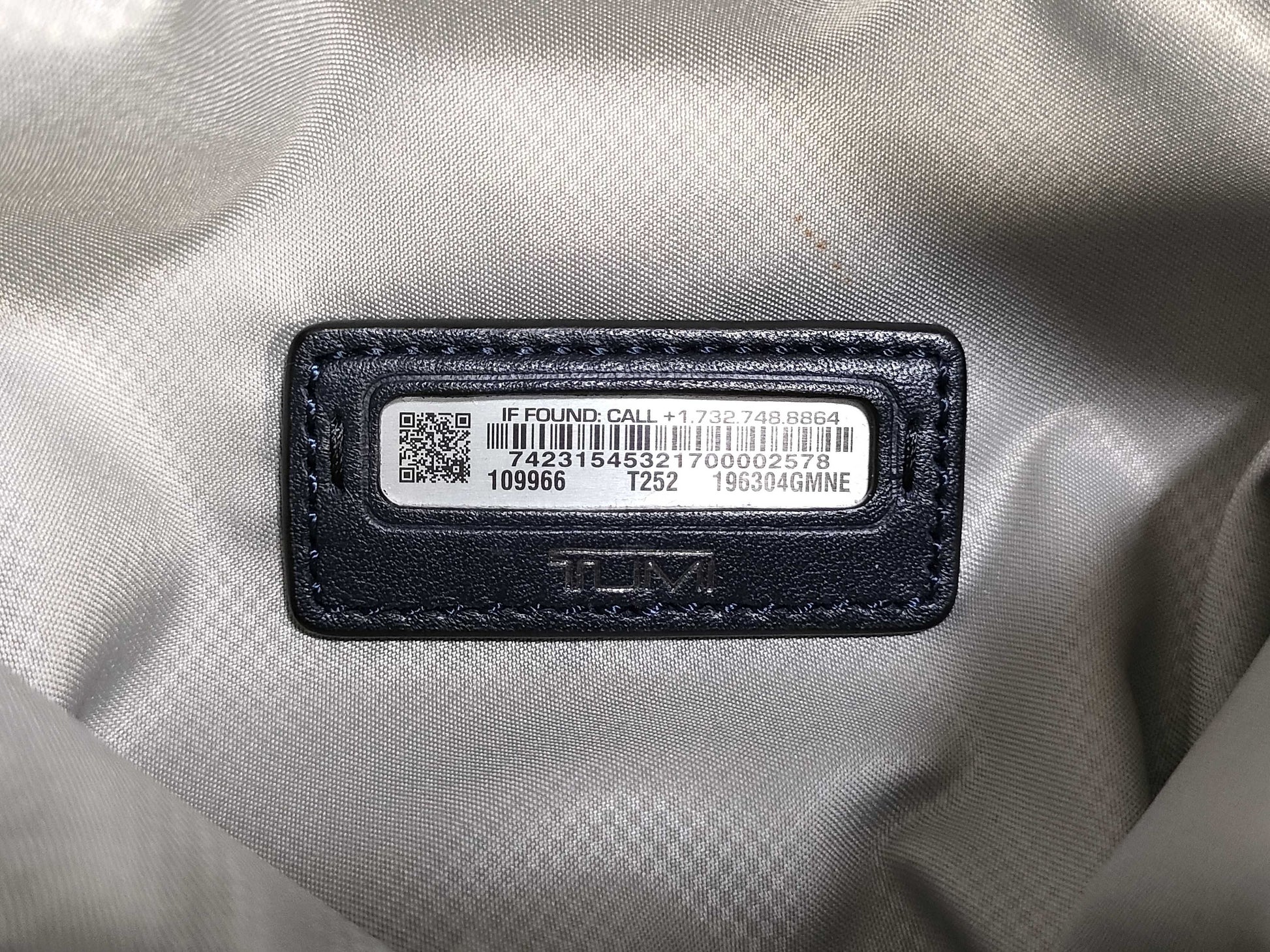 TUMI Nylon/Shoulder Bag Shoulder Bag