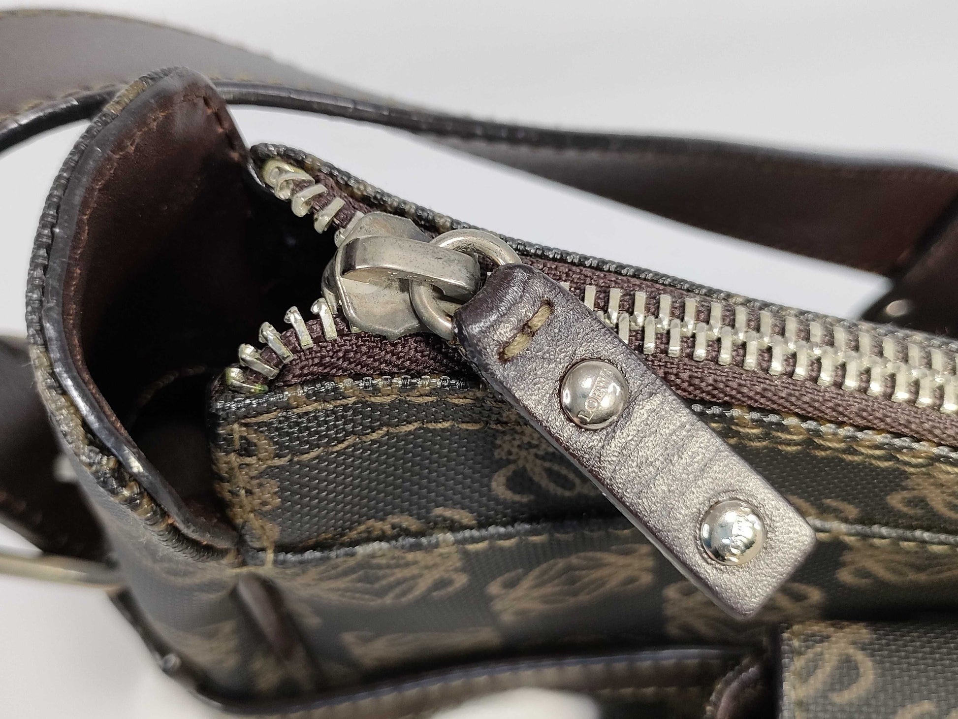 LOEWE Anagram/Shoulder Bag/PVC Shoulder Bag