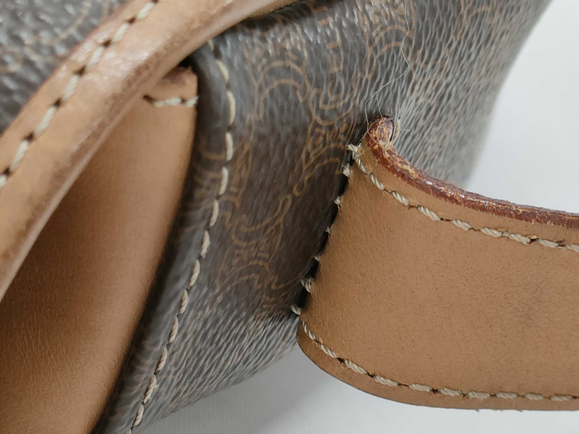 CELINE Shoulder Bag