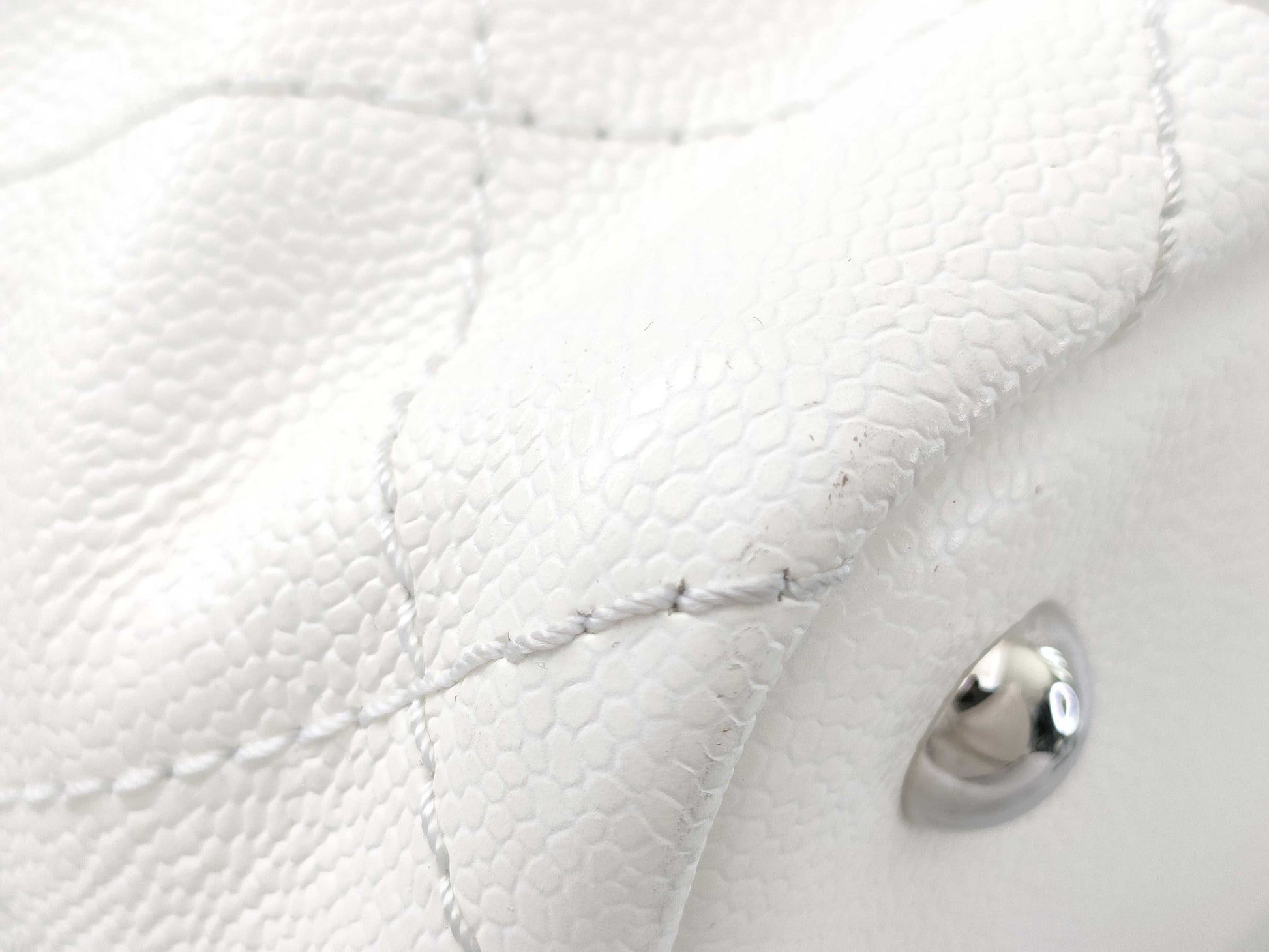 CHANEL [Card Available] No. 19 Wild Stitch On the Road Caviar Skin Shoulder Bag No. 19