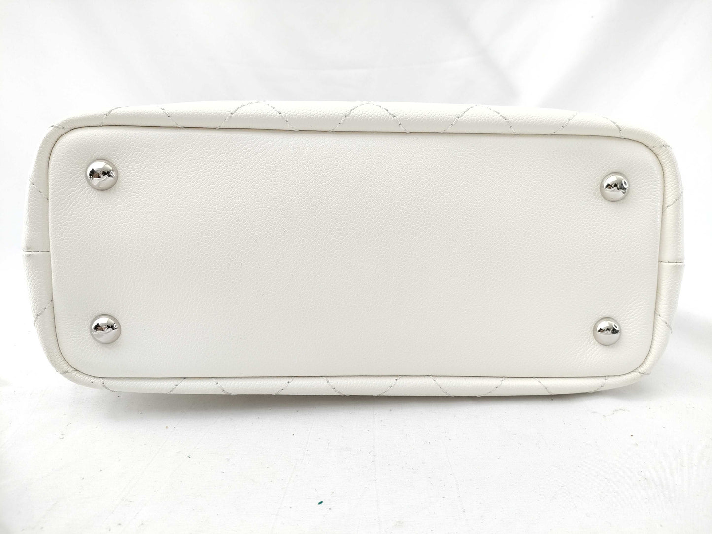 CHANEL [Card Available] No. 19 Wild Stitch On the Road Caviar Skin Shoulder Bag No. 19