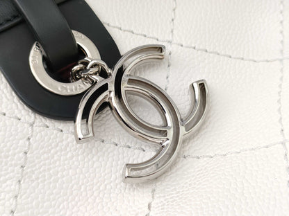 CHANEL [Card Available] No. 19 Wild Stitch On the Road Caviar Skin Shoulder Bag No. 19