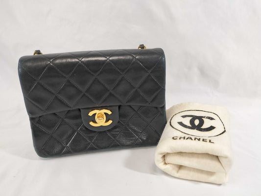 CHANEL Calfskin Matelasse Chain Bag with Guarantee, No. 22 Shoulder Bag