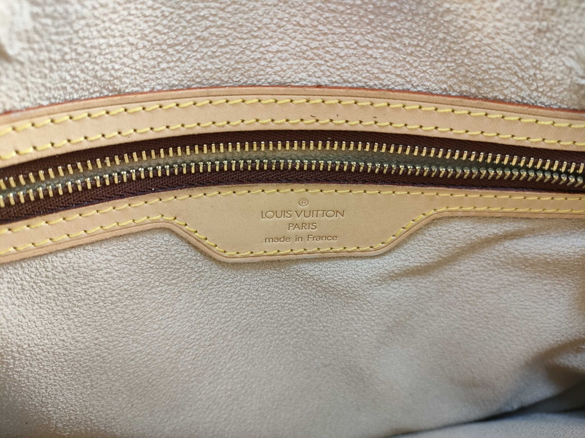 LOUIS VUITTON M42236 Monogram Bucket GM Tote Bag with Pouch