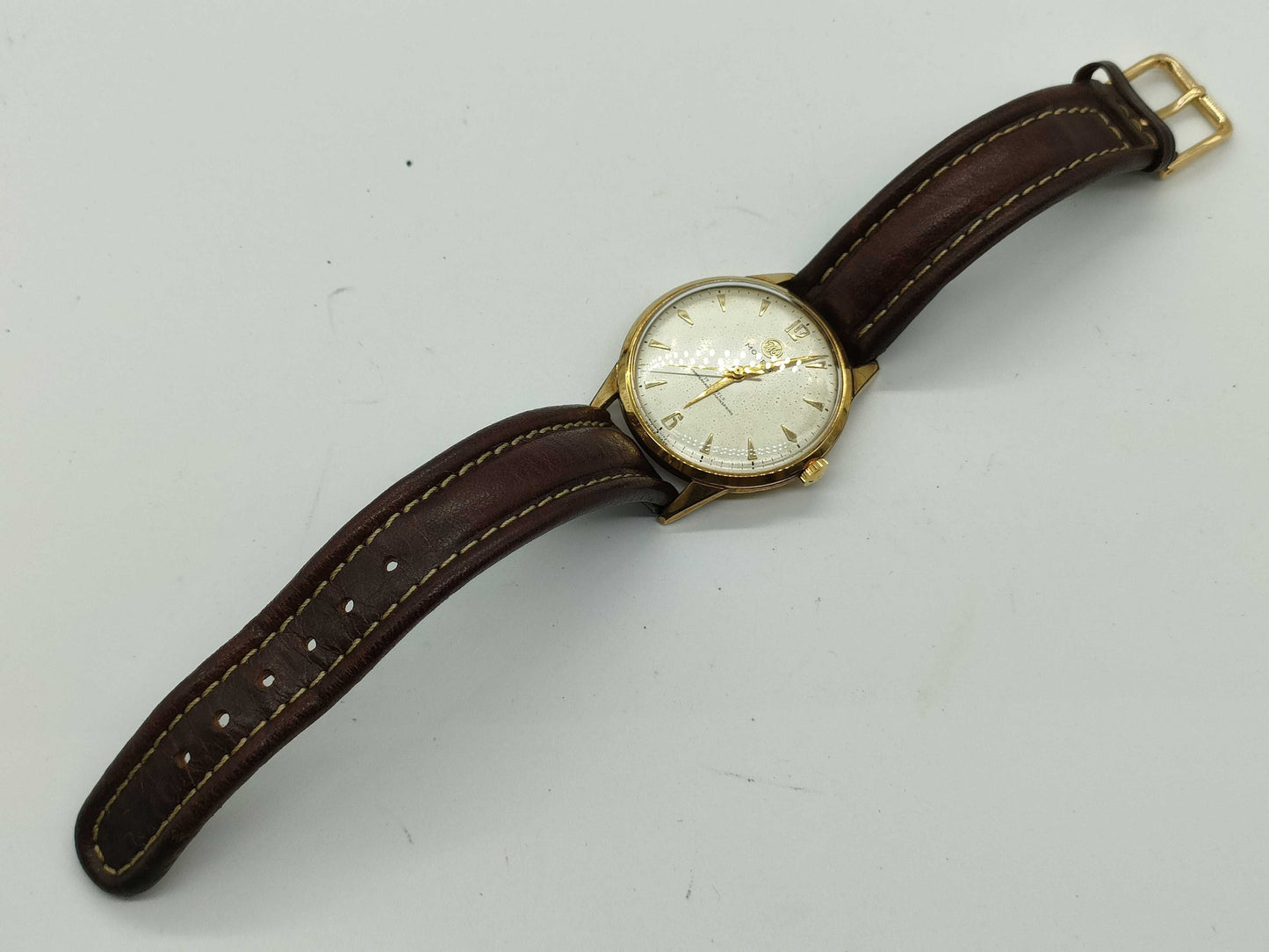 MOERIS 17-jewel hand-wound men's watch