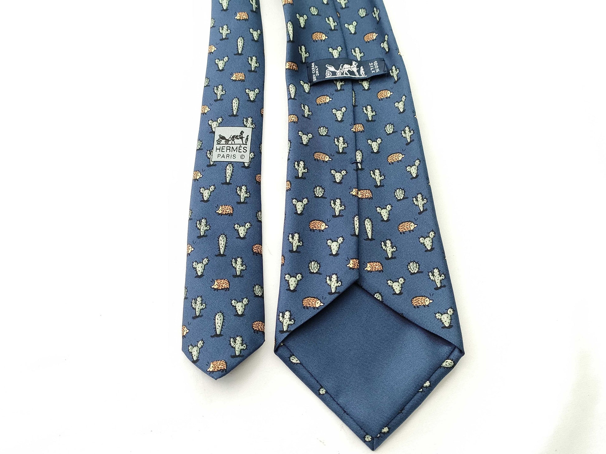 HERMES 4-piece tie set