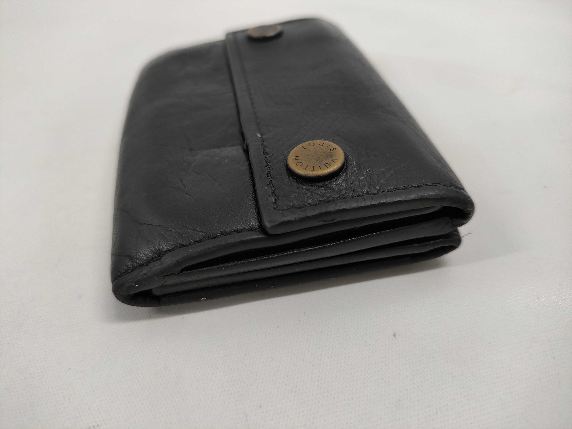 LOUIS VUITTON Discovery Compact Wallet