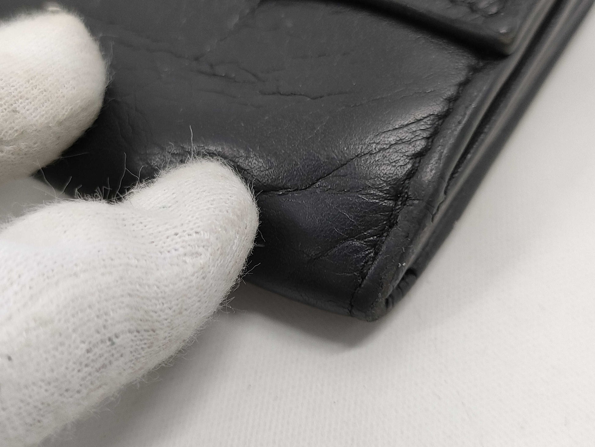 LOUIS VUITTON Discovery Compact Wallet