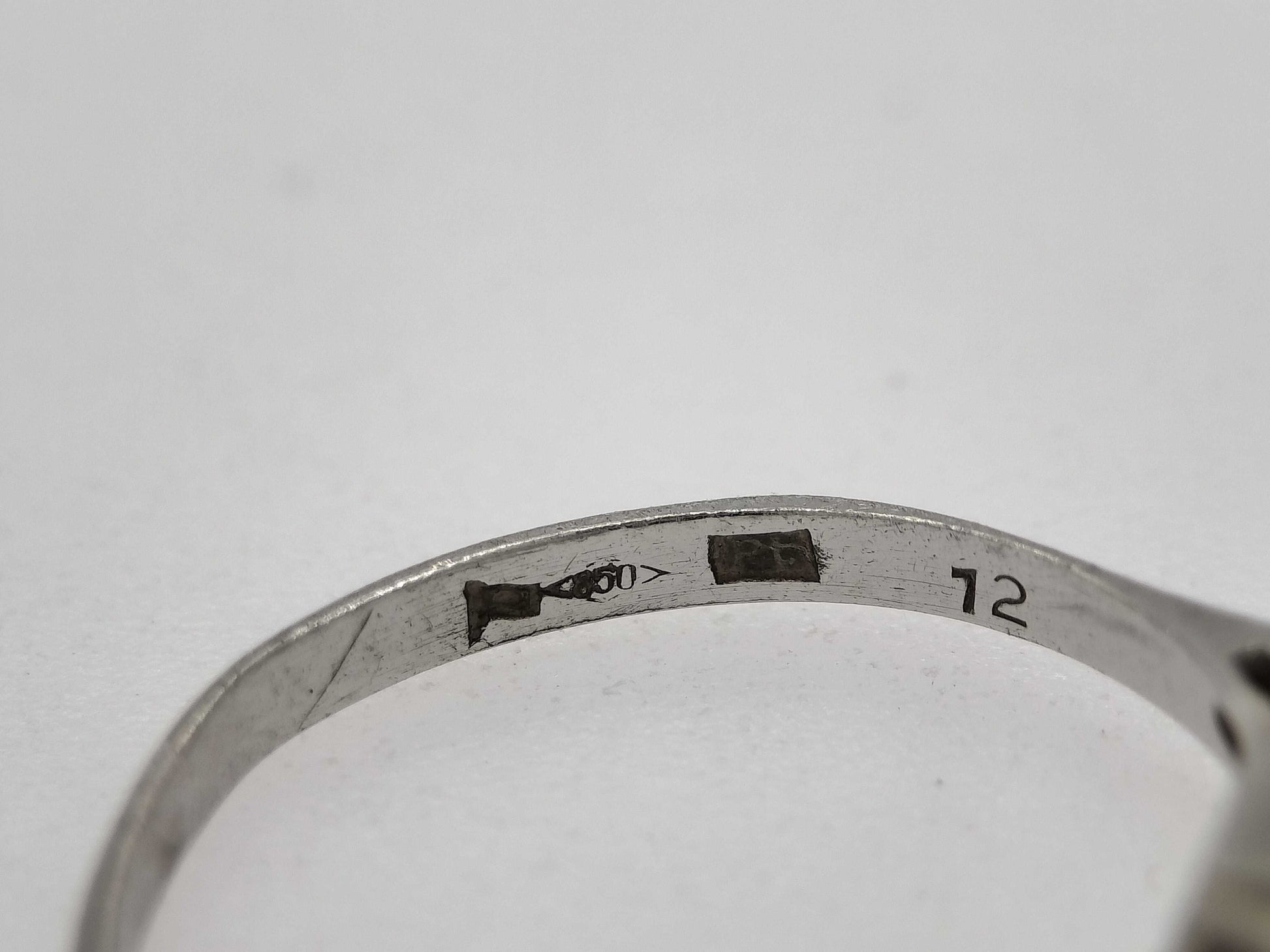 D0.12ct Pt850 2.5g Ring 