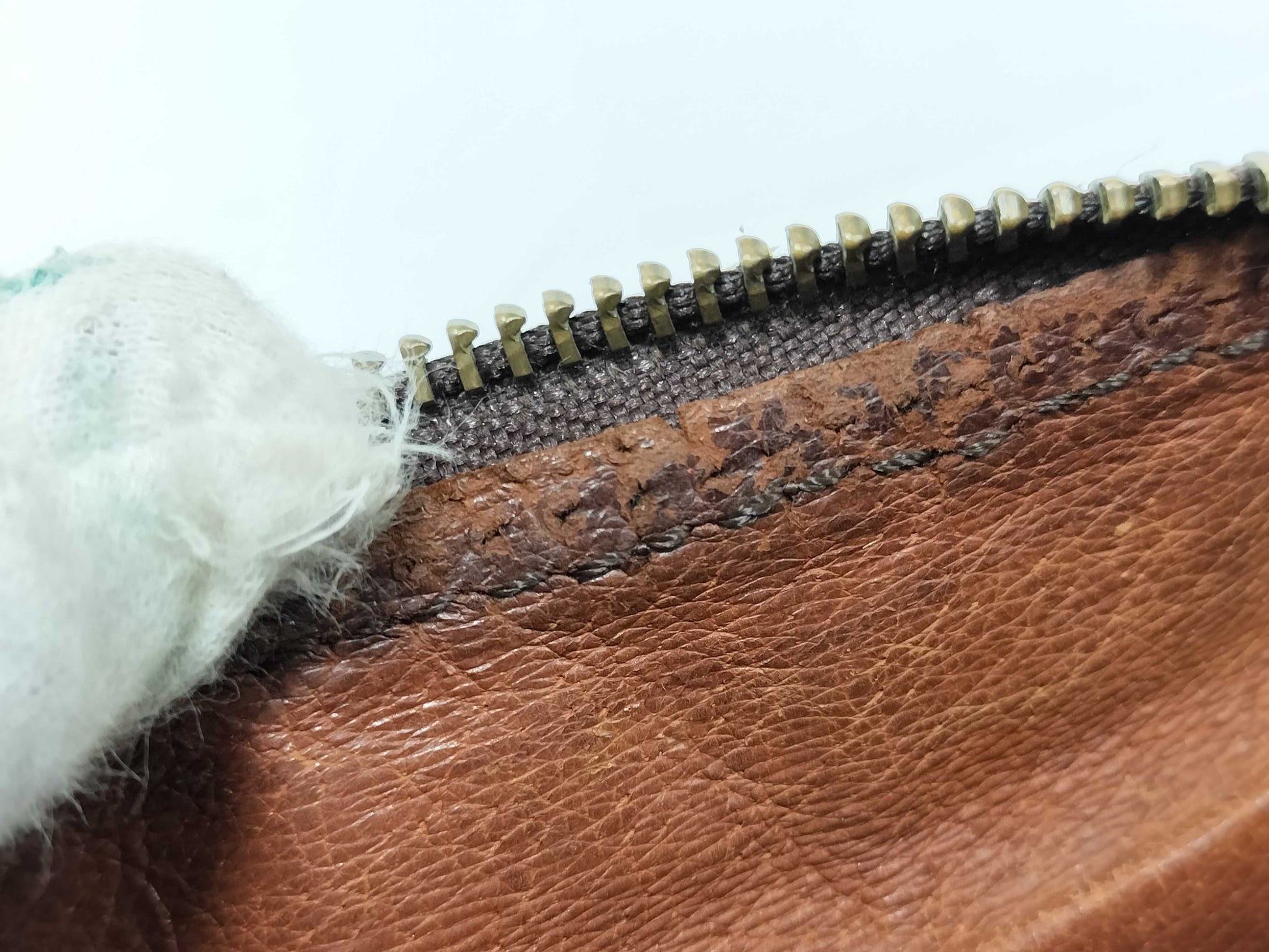 LOUIS VUITTON M45244 Monogram Migratour Old Nile Shoulder Bag