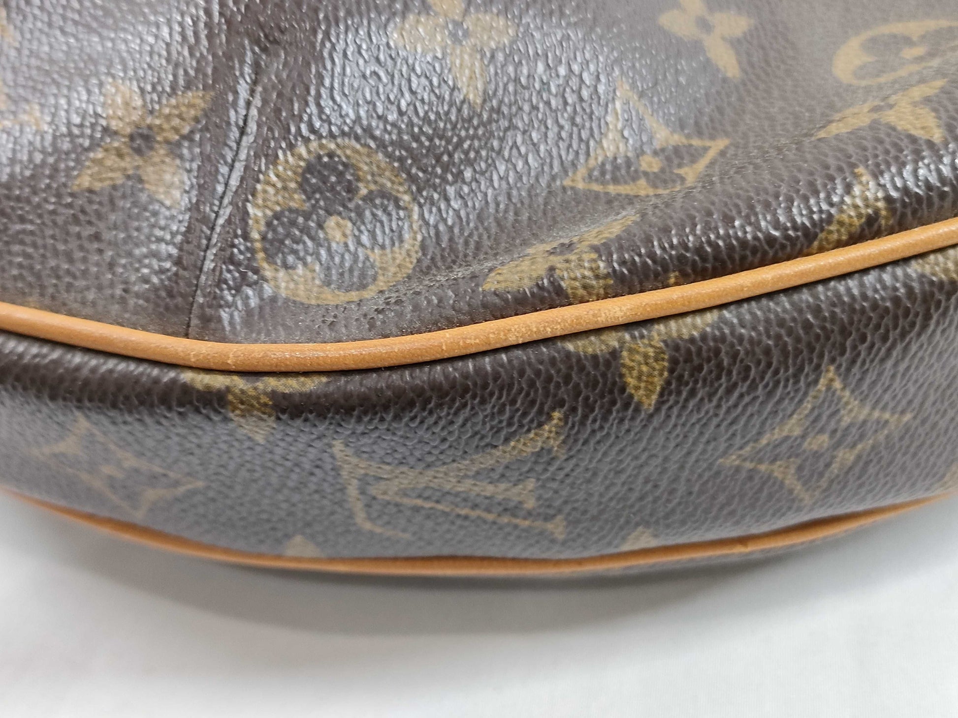 LOUIS VUITTON [Serial] CA0023 Monogram M51512 Croissant MM Handbag