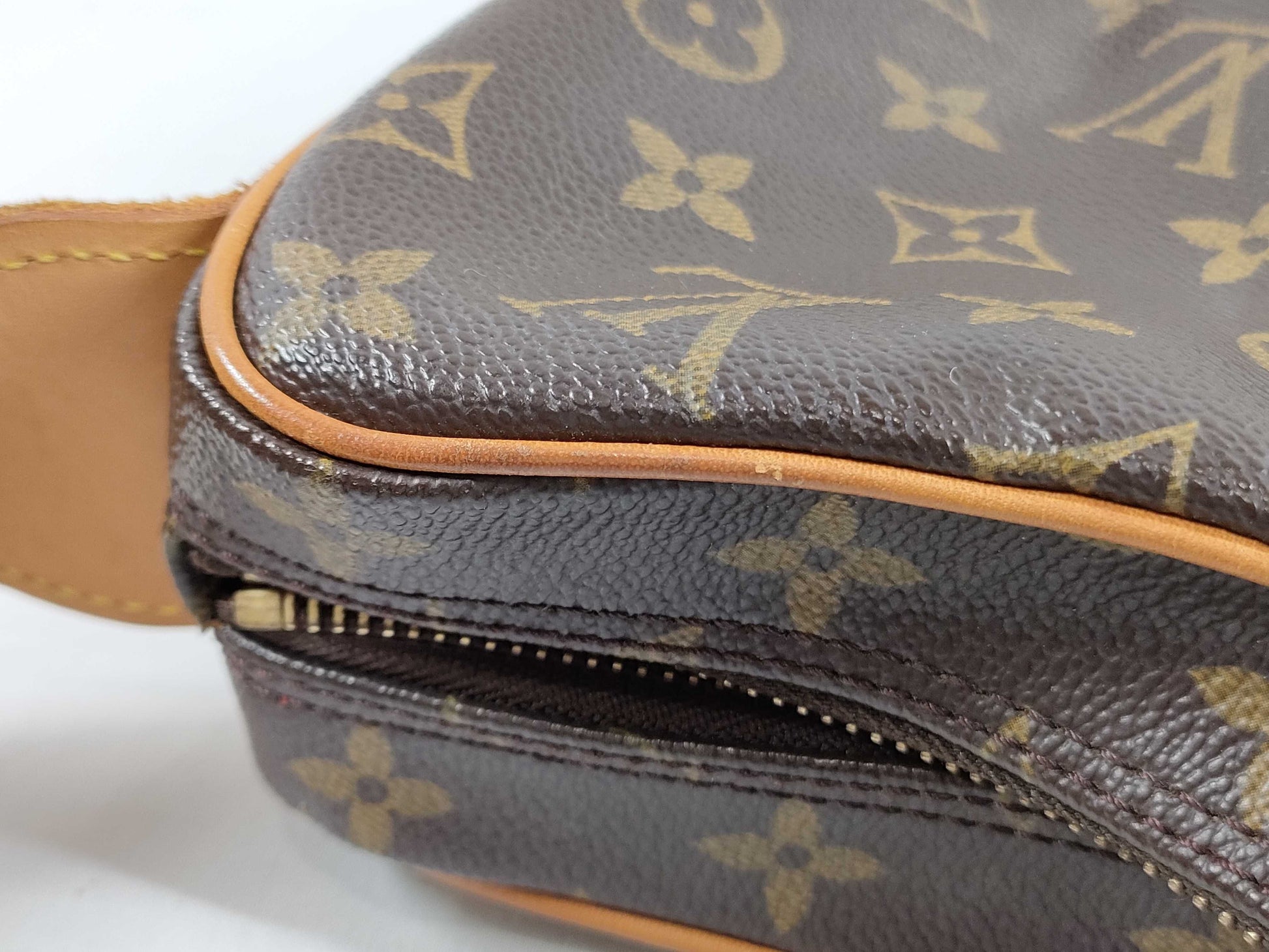 LOUIS VUITTON [Serial] CA0023 Monogram M51512 Croissant MM Handbag