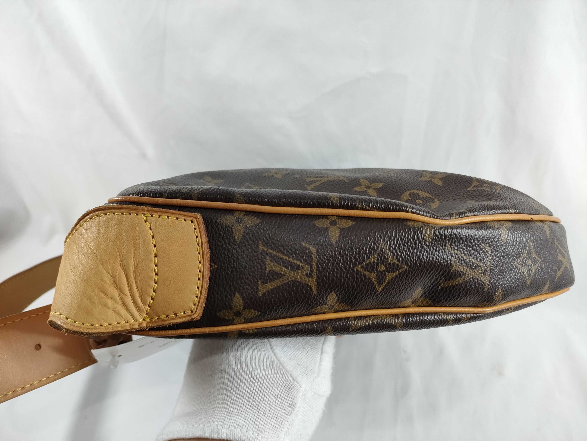 LOUIS VUITTON [Serial] CA0023 Monogram M51512 Croissant MM Handbag