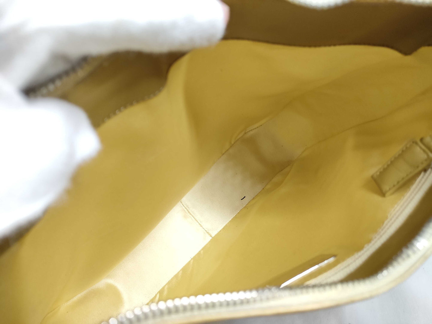 PRADA Leather One-Shoulder/Complementary Color/Mustard Shoulder Bag