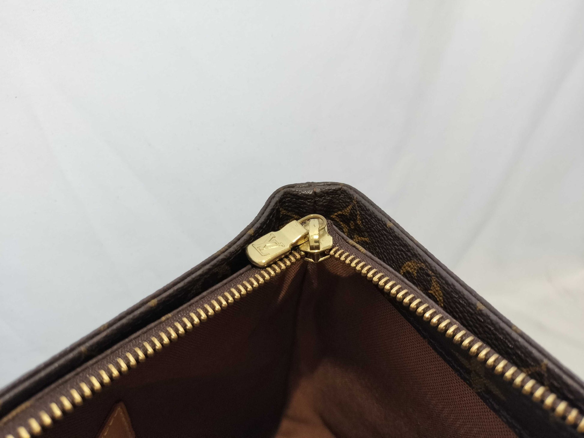 LOUIS VUITTON Monogram Caba Maison Tote Bag