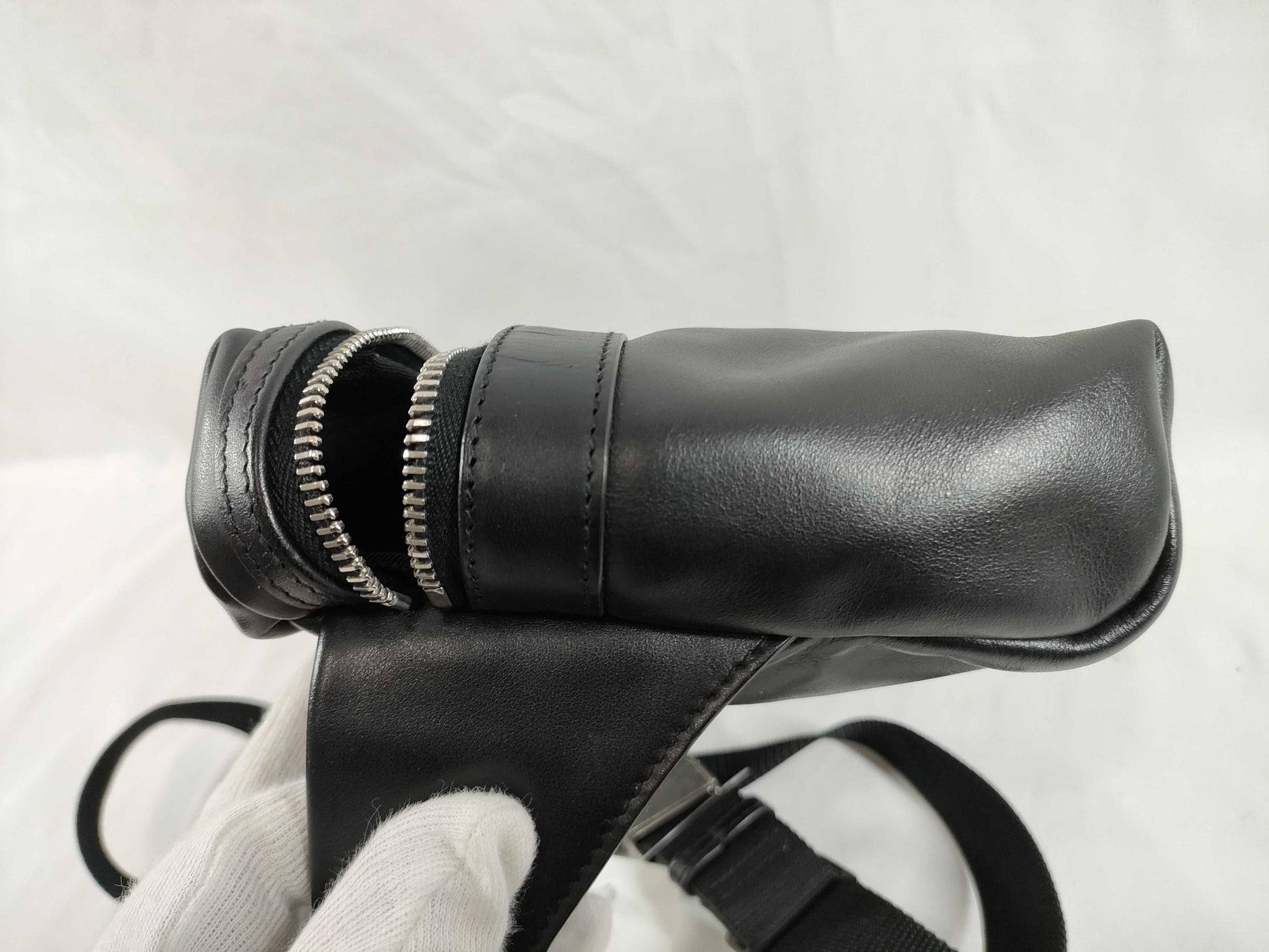 SAINT LAURENT Saint Laurent Paris Leather Body Bag Shoulder Bag