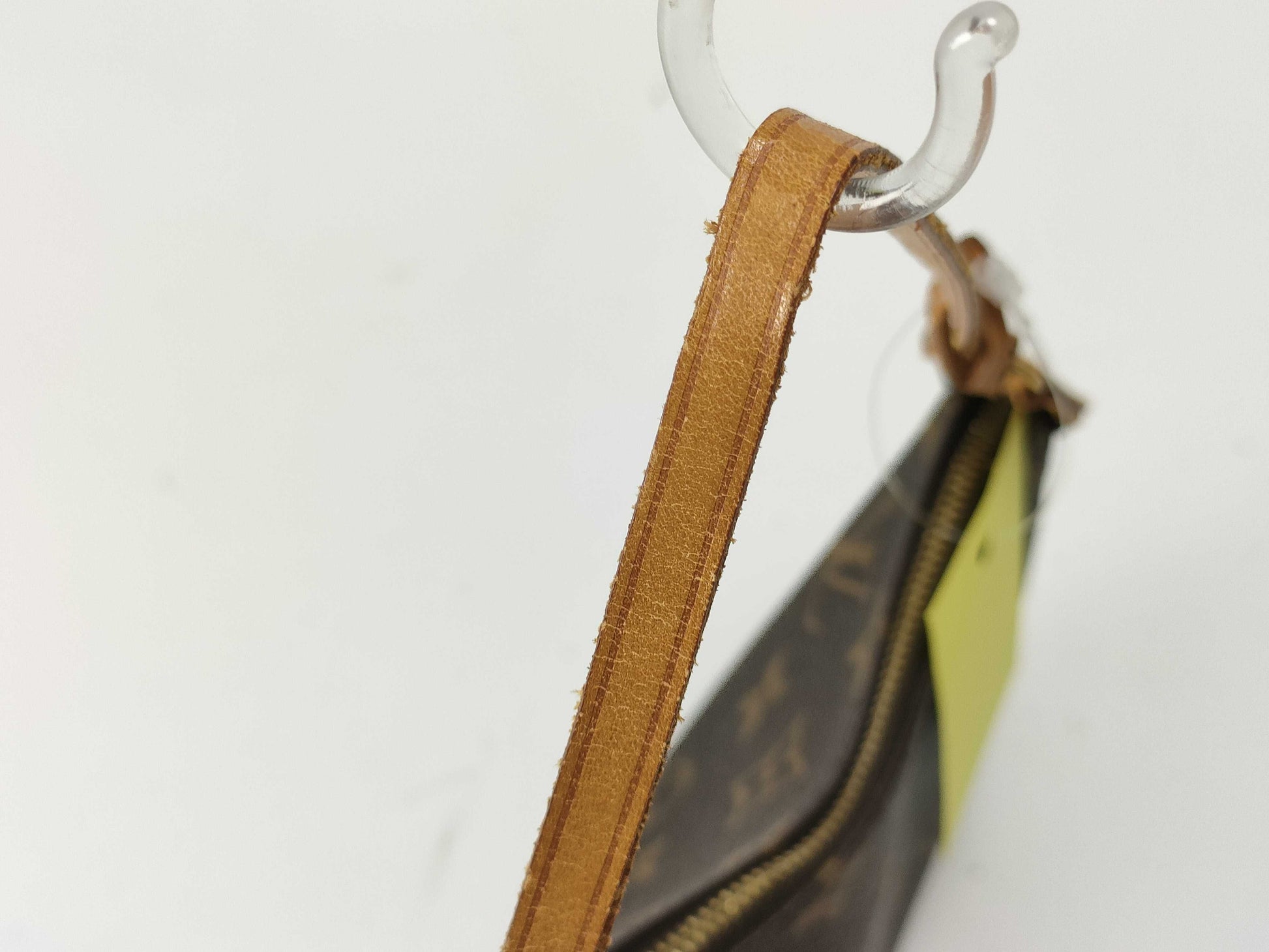 LOUIS VUITTON M519820 Accessoires Shoulder Bag