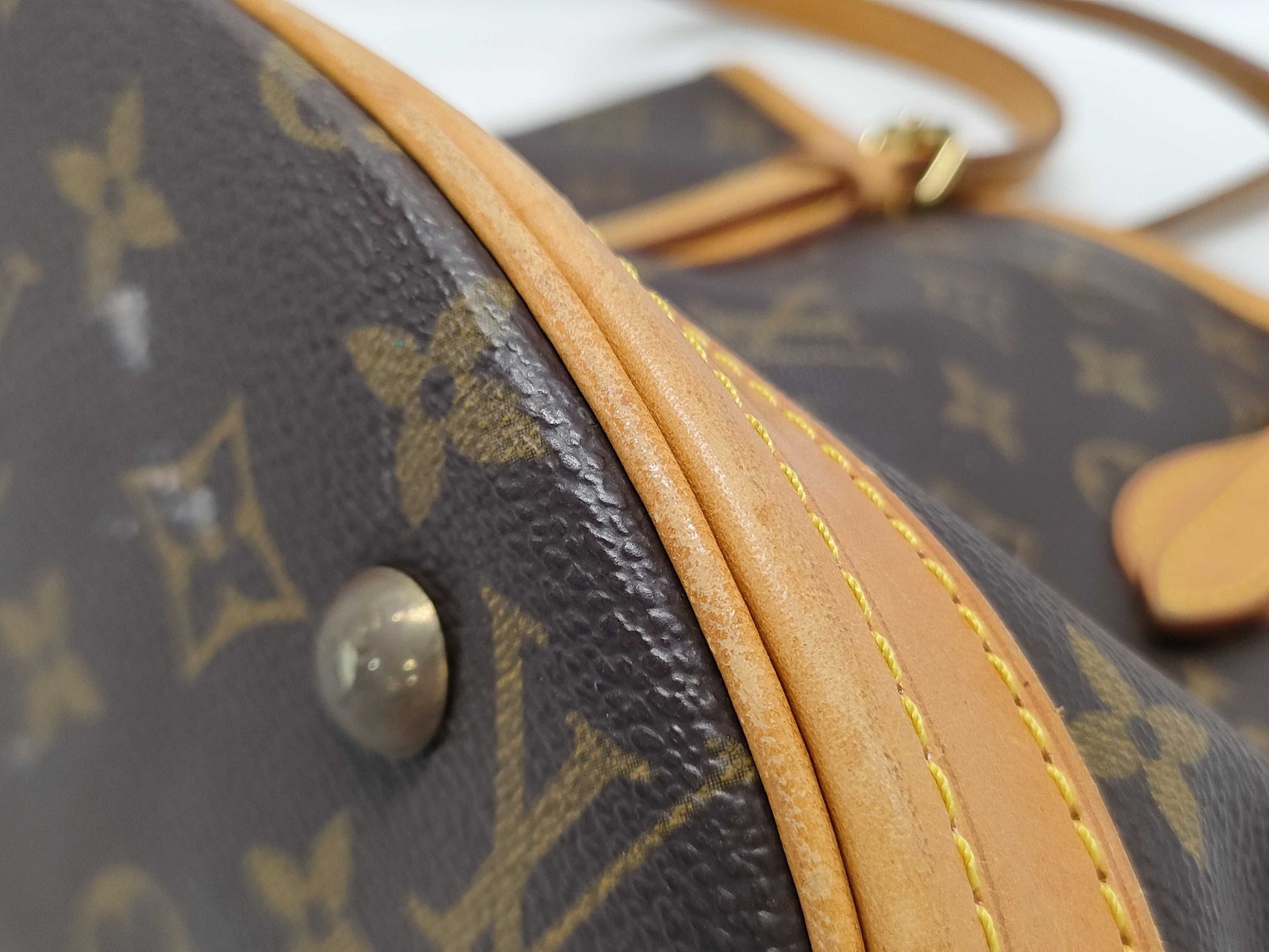 LOUIS VUITTON Monogram M42238 Bucket PM Tote Bag 