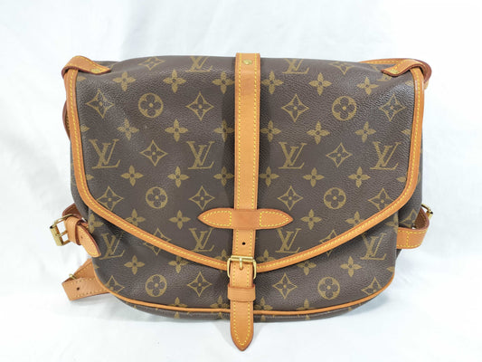 LOUIS VUITTON M42256 Monogram Saumur Shoulder Bag