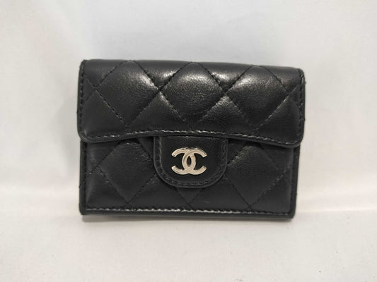 CHANEL Coco Mark Lambskin Compact Wallet