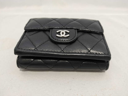CHANEL Coco Mark Lambskin Compact Wallet