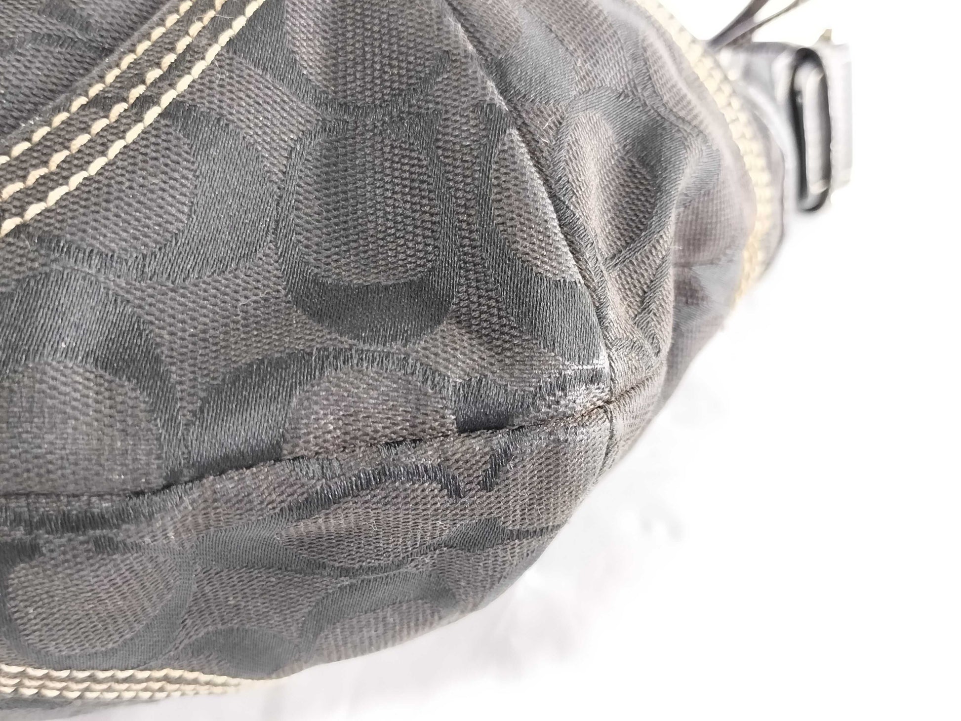 COACH Signature k05k-6279 Shoulder Bag