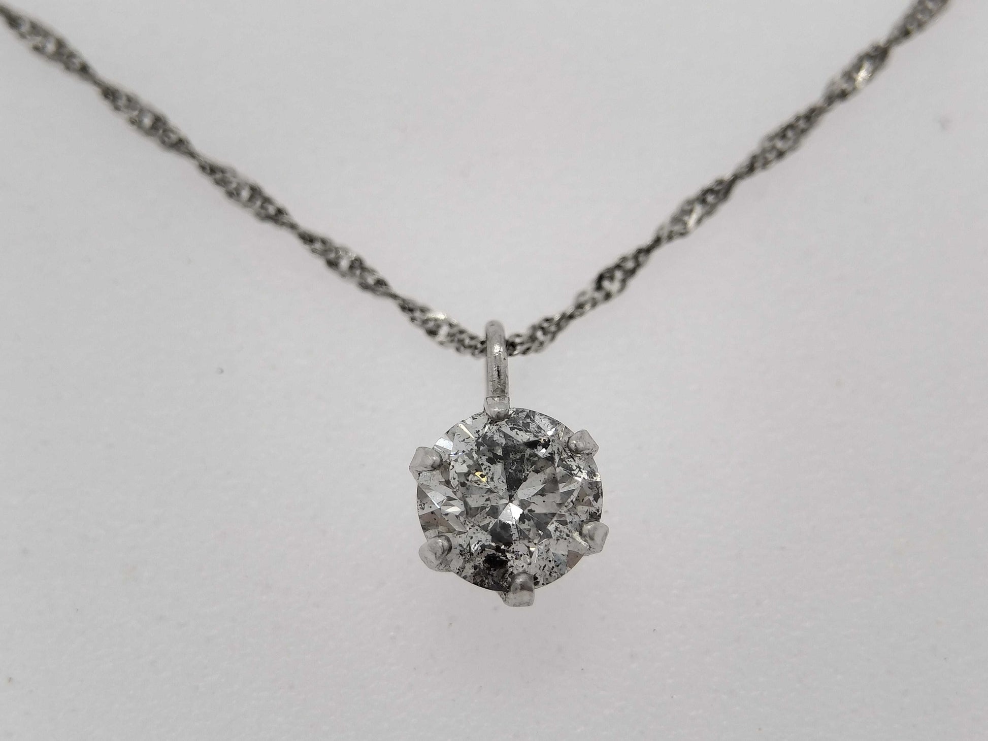 D 0.3ct Pt999/Pt850 0.9g Necklace 